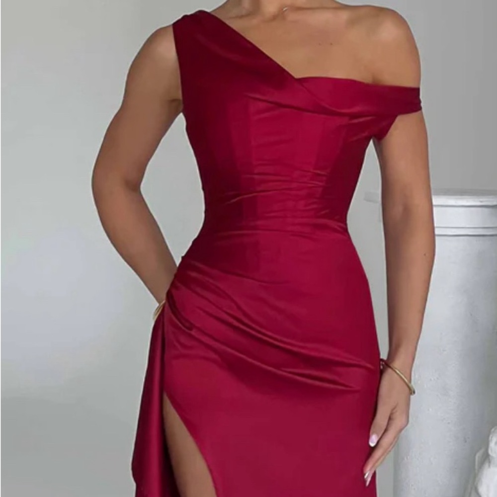 BABYBOO Julienne Corset Maxi Dress in Wine